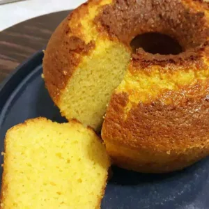 Esse Bolo de Laranja Fica Tão Fofo Que Todo Mundo Vai Querer a Receita